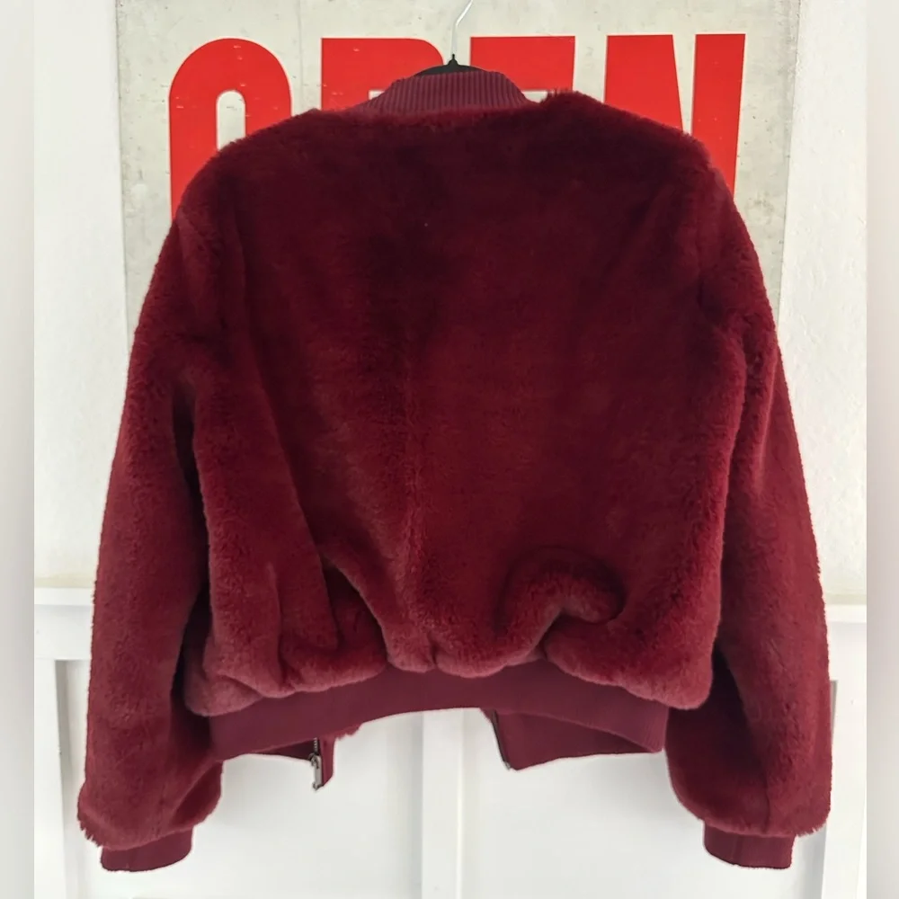 Faux Fur zip up coat - Picture 3 of 4